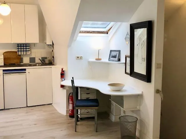 Cosy Small Flat In Antwerp Near Justice Palace Apartment